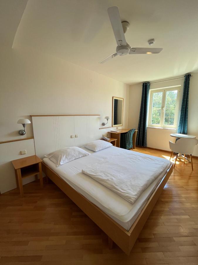 Aparthotel Plat Mlini Exterior photo